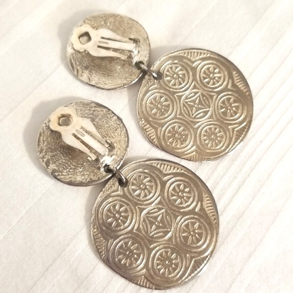 Silver Southwest Etched Clip On Earrings - Picture 3 of 5